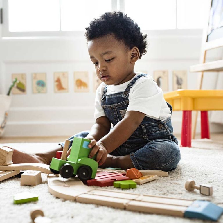 3 Ways to keep your little ones entertained – without a TV or tablet