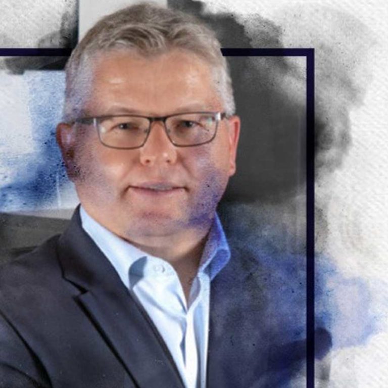 The Professional – a podcast series for the future: Navigating the changing world of professionals