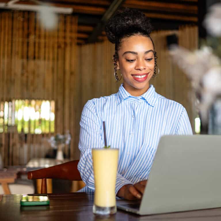 What are the benefits of joining Profmed’s ProActive Plus Savvy option for young professionals?